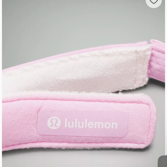 Removable Sweatband All-Sport Visor
Wordmark - Picture 3 of 10